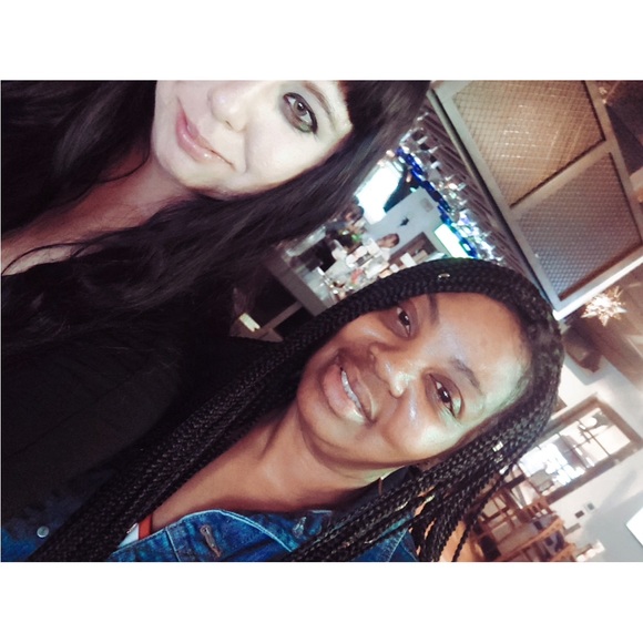 Meet your Posher, Jean - Picture 16 of 16